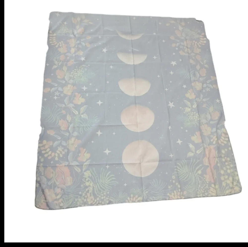 Red moon phases floral Tapestry length 50
